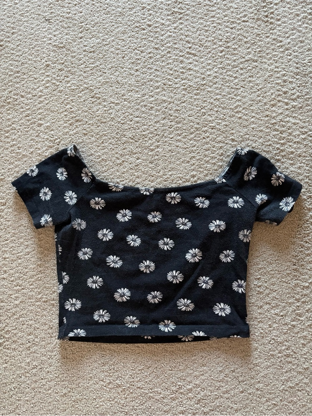 Black Daisy Off-Shoulder Crop Top